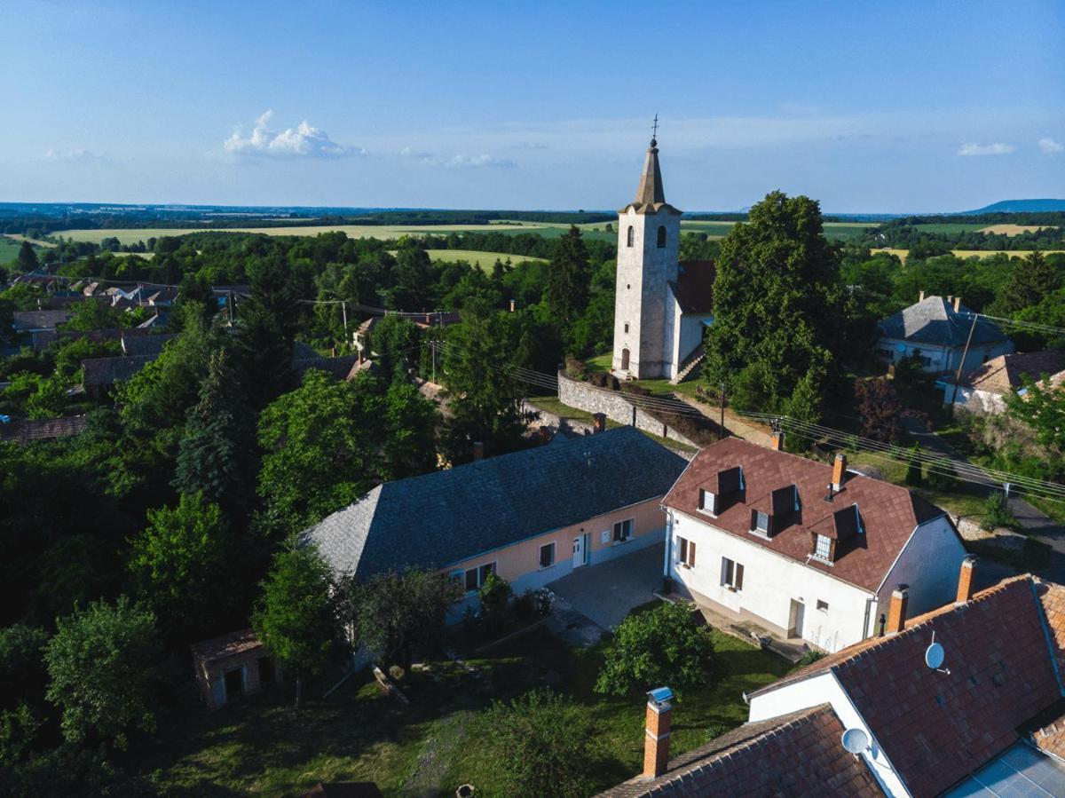 Hotel Tolnay Kuria Es Vendeghaz Nagygorbo Exterior foto