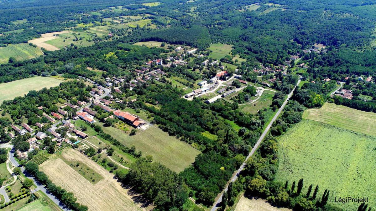 Hotel Tolnay Kuria Es Vendeghaz Nagygorbo Exterior foto